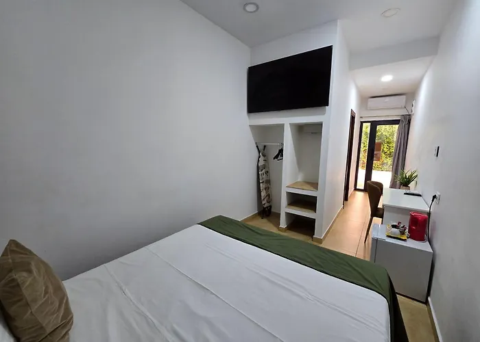 Poet Palace Готель 4*