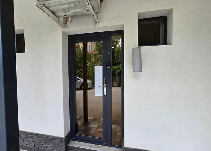 Готель Poet Palace