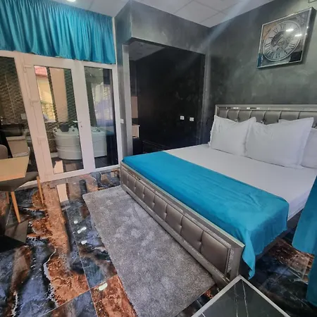 Poet Palace Готель 4*