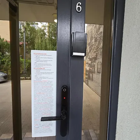 Poet Palace Бухарест