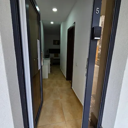 Готель Poet Palace