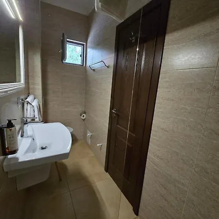 Poet Palace 3*