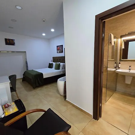 Готель Poet Palace 4*