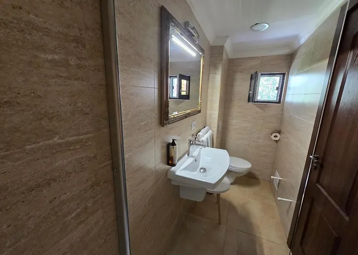 Poet Palace 호텔 4*