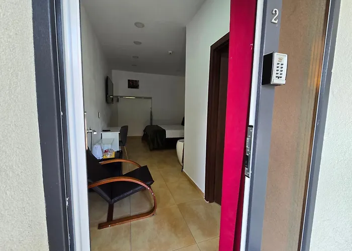 Poet Palace 호텔 4*