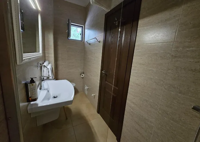 Poet Palace 4*
